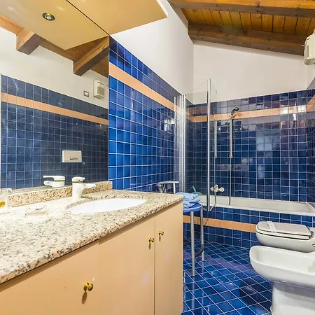 Casa Bella Tanari * ボローニャ
